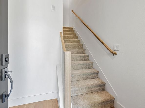 1129 Esther Court, Palo Alto CA 94303