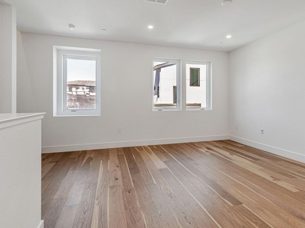 1129 Esther Court, Palo Alto CA 94303