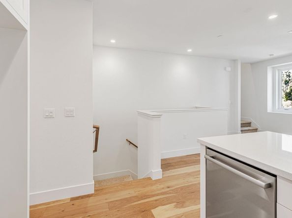 1129 Esther Court, Palo Alto CA 94303