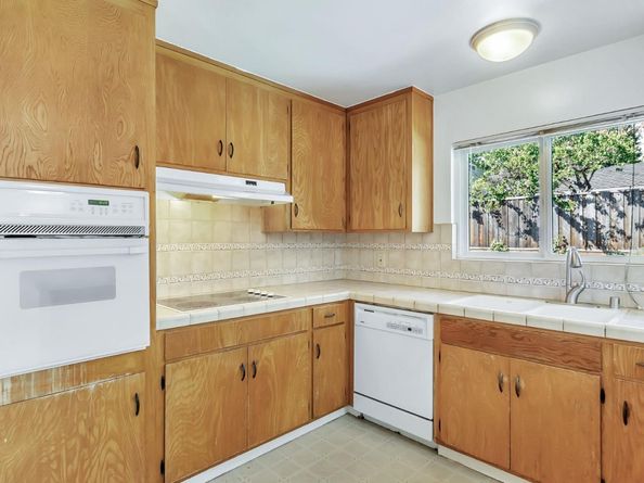 5513 Blossom Acres Drive, San Jose CA 95124