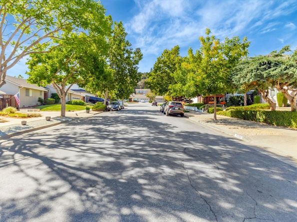 5513 Blossom Acres Drive, San Jose CA 95124