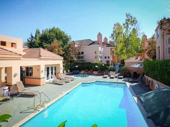 994 Alpine Terrace 2, Sunnyvale CA 94086