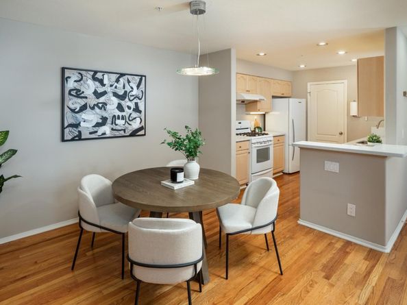 994 Alpine Terrace 2, Sunnyvale CA 94086