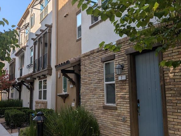 2733 Sorano 7, San Jose CA 95111