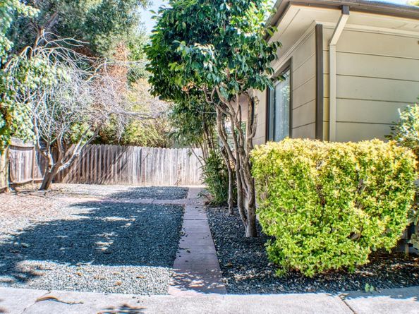 640 Circle Drive, East Palo Alto CA 94303