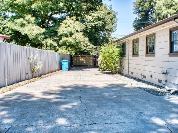 640 Circle Drive, East Palo Alto CA 94303