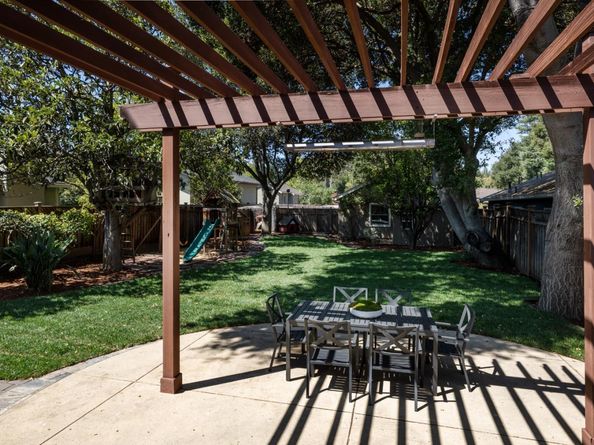 637 Central Avenue, Menlo Park CA 94025