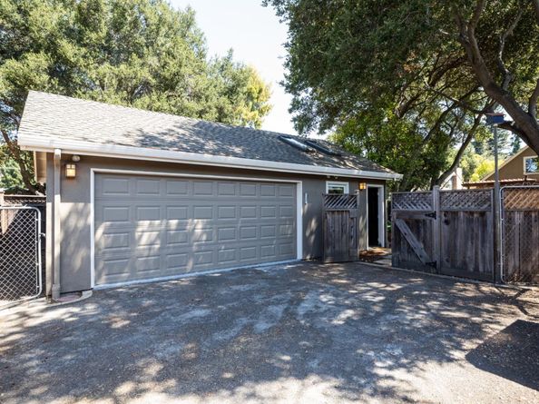 637 Central Avenue, Menlo Park CA 94025