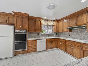 6137 Oak Forest Way, San Jose CA 95120