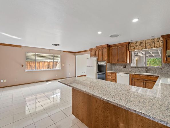 6137 Oak Forest Way, San Jose CA 95120