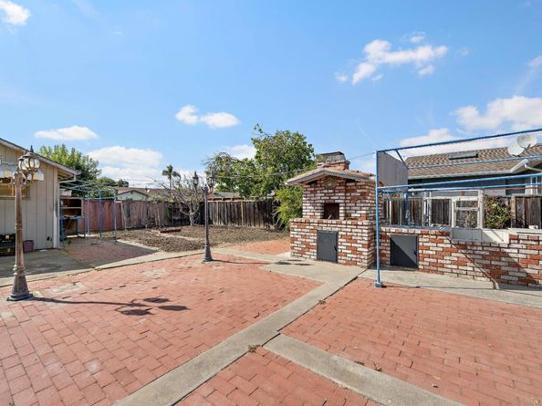 6137 Oak Forest Way, San Jose CA 95120