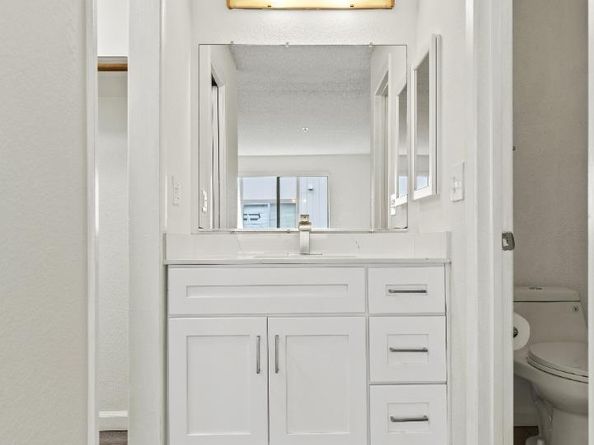 25192 Copa Del Oro Drive 104, Hayward CA 94545