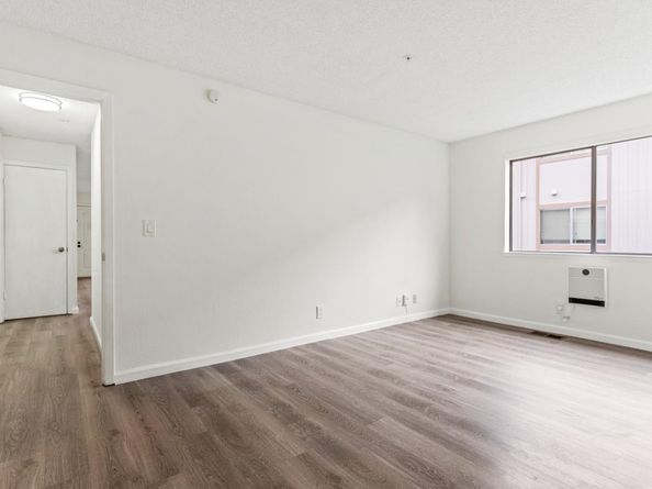 25192 Copa Del Oro Drive 104, Hayward CA 94545