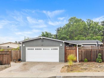 1138 Manzanita Drive