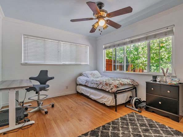 225 W Meadow Drive, Palo Alto CA 94306