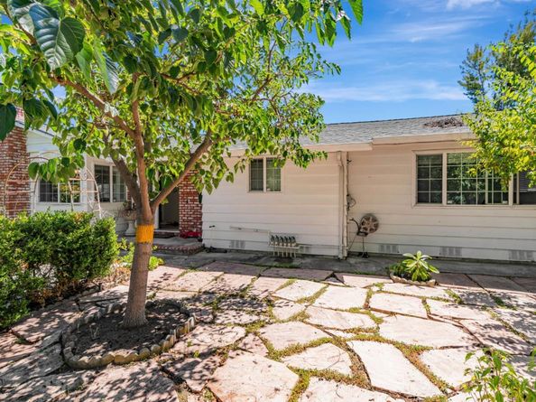 225 W Meadow Drive, Palo Alto CA 94306