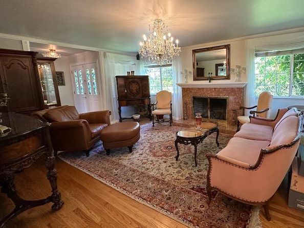 225 W Meadow Drive, Palo Alto CA 94306