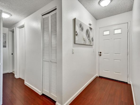 1129 Foxchase Drive, San Jose CA 95123