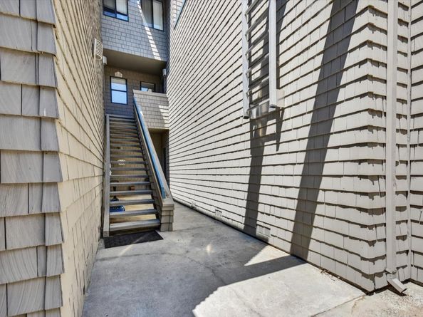 1129 Foxchase Drive, San Jose CA 95123