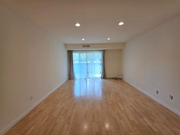 309 Tradewinds Drive 3, San Jose CA 95123
