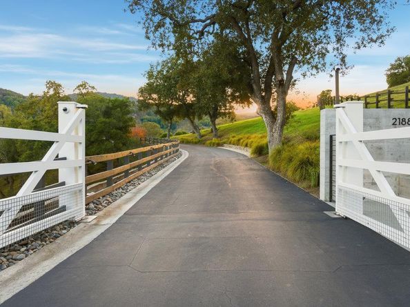 21888 Blue Oaks Place, Los Altos Hills CA 94022