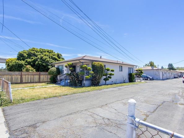 Laurel, Hayward CA 94541