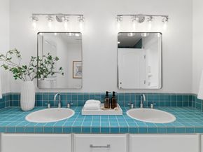 8 Almendra Lane, Los Altos CA 94022