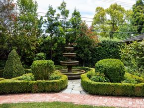 1445 Valparaiso Avenue, Menlo Park CA 94025