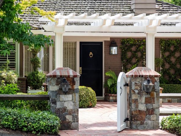 1445 Valparaiso Avenue, Menlo Park CA 94025