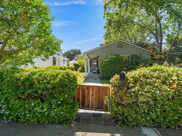 991 Lincoln Avenue, Palo Alto CA 94301
