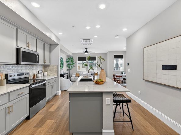 586 Redberry Way, San Jose CA 95117