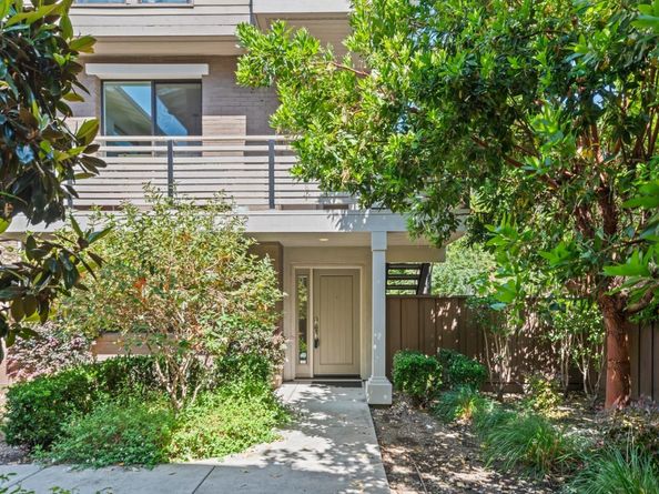411 Brassinga Court, Palo Alto CA 94306