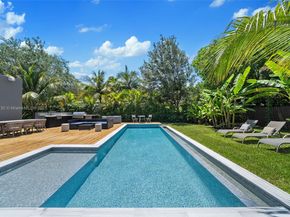 5943 SW 62nd St, South Miami FL 33143