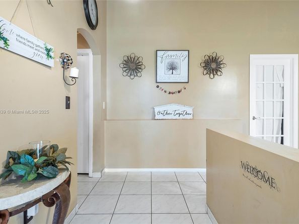 1841 SW 124th Way, Miramar FL 33027