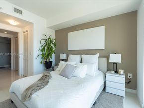 7751 NW 107th Ave 721, Doral FL 33178