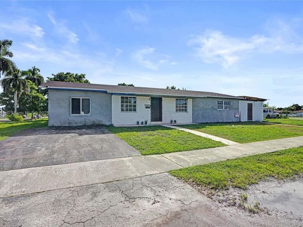 16005 SW 107th Ct, Miami FL 33157