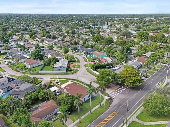 16005 SW 107th Ct, Miami FL 33157