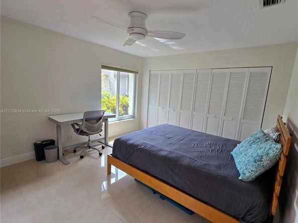 5645 Lakeview Mews Dr, Boynton Beach FL 33437