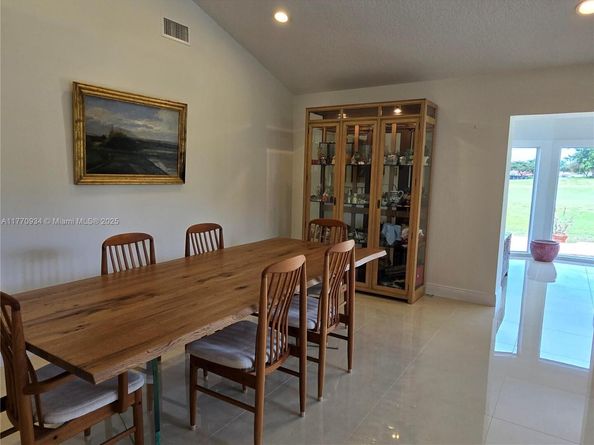 5645 Lakeview Mews Dr, Boynton Beach FL 33437