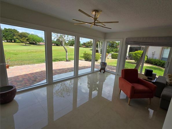 5645 Lakeview Mews Dr, Boynton Beach FL 33437