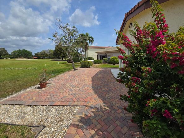 5645 Lakeview Mews Dr, Boynton Beach FL 33437