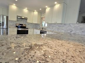 5645 Lakeview Mews Dr, Boynton Beach FL 33437