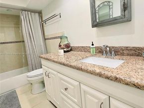 5645 Lakeview Mews Dr, Boynton Beach FL 33437