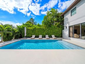 710 + 700 S Shore Dr, Miami Beach FL 33141