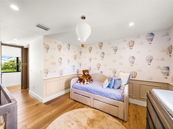 710 + 700 S Shore Dr, Miami Beach FL 33141