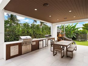 710 + 700 S Shore Dr, Miami Beach FL 33141