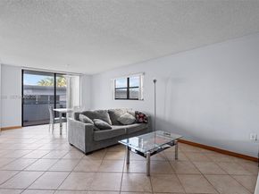 7300 Wayne Ave 217, Miami Beach FL 33141