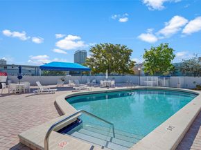 7300 Wayne Ave 217, Miami Beach FL 33141