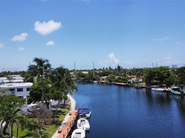 160 Cypress Club Dr 608, Pompano Beach FL 33060