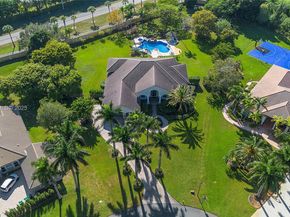 13253 SW 25th Pl, Davie FL 33325